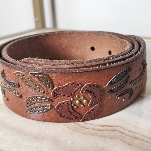 Fossil Accessories - Fossil Embroidered Leather Belt Size M